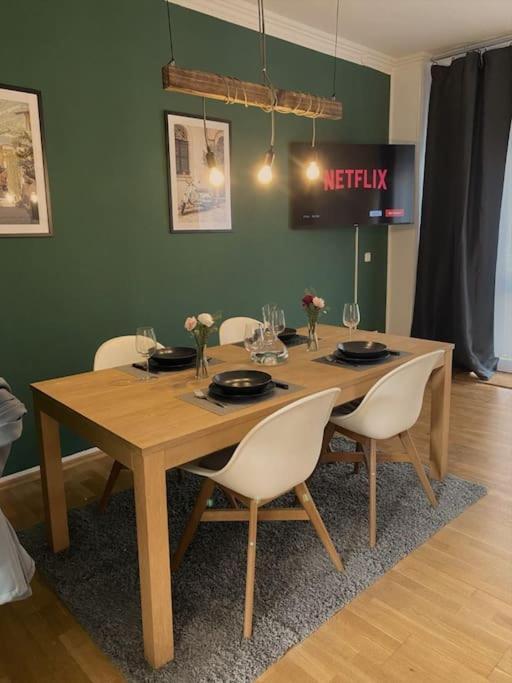 Zentral * Stilvoll * Nahe Hbf * Netflix Aarchen Exterior foto